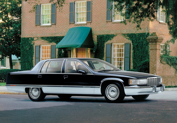 Photos of Cadillac Fleetwood 1993–96