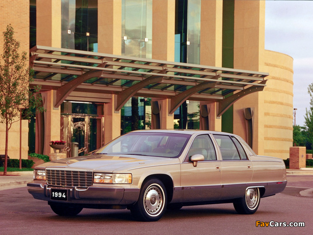 Photos of Cadillac Fleetwood 1993–96 (640 x 480)