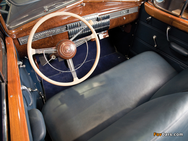 Pictures of Cadillac Fleetwood Seventy-Five Convertible Coupe (7567) 1940 (640 x 480)