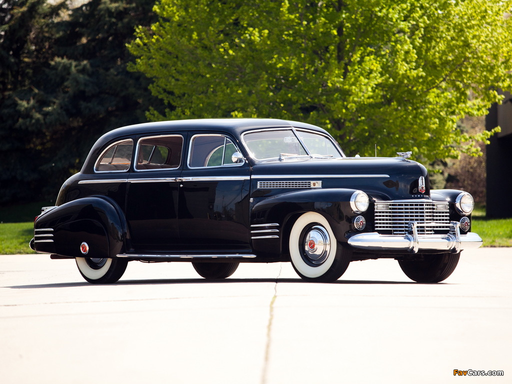 Pictures of Cadillac Fleetwood Seventy-Five Touring Sedan (41-7519) 1941 (1024 x 768)