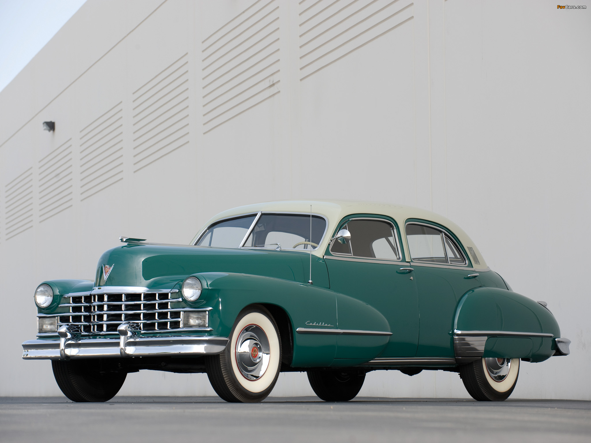 Pictures of Cadillac Sixty Special Fleetwood Sedan 1947 (2048 x 1536)