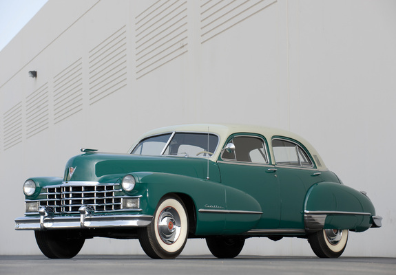 Pictures of Cadillac Sixty Special Fleetwood Sedan 1947