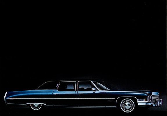 Pictures of Cadillac Fleetwood Seventy-Five 1971–76