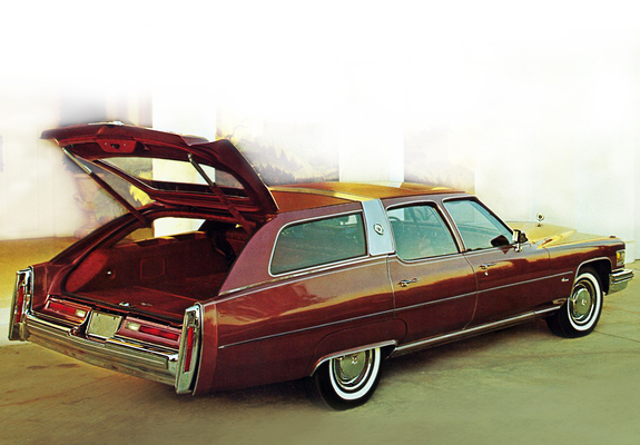 Pictures of Cadillac Fleetwood Estate Wagon by Traditional Coachworks 1976