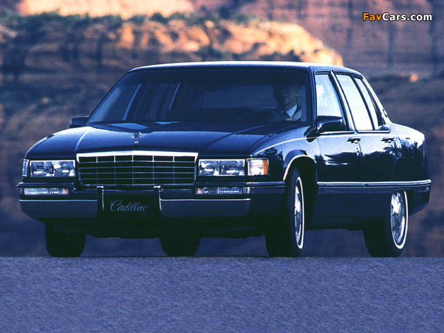 Pictures of Cadillac Fleetwood 1991–92 (640 x 480)