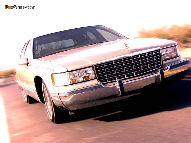 Pictures of Cadillac Fleetwood 1993–96 (640 x 480)