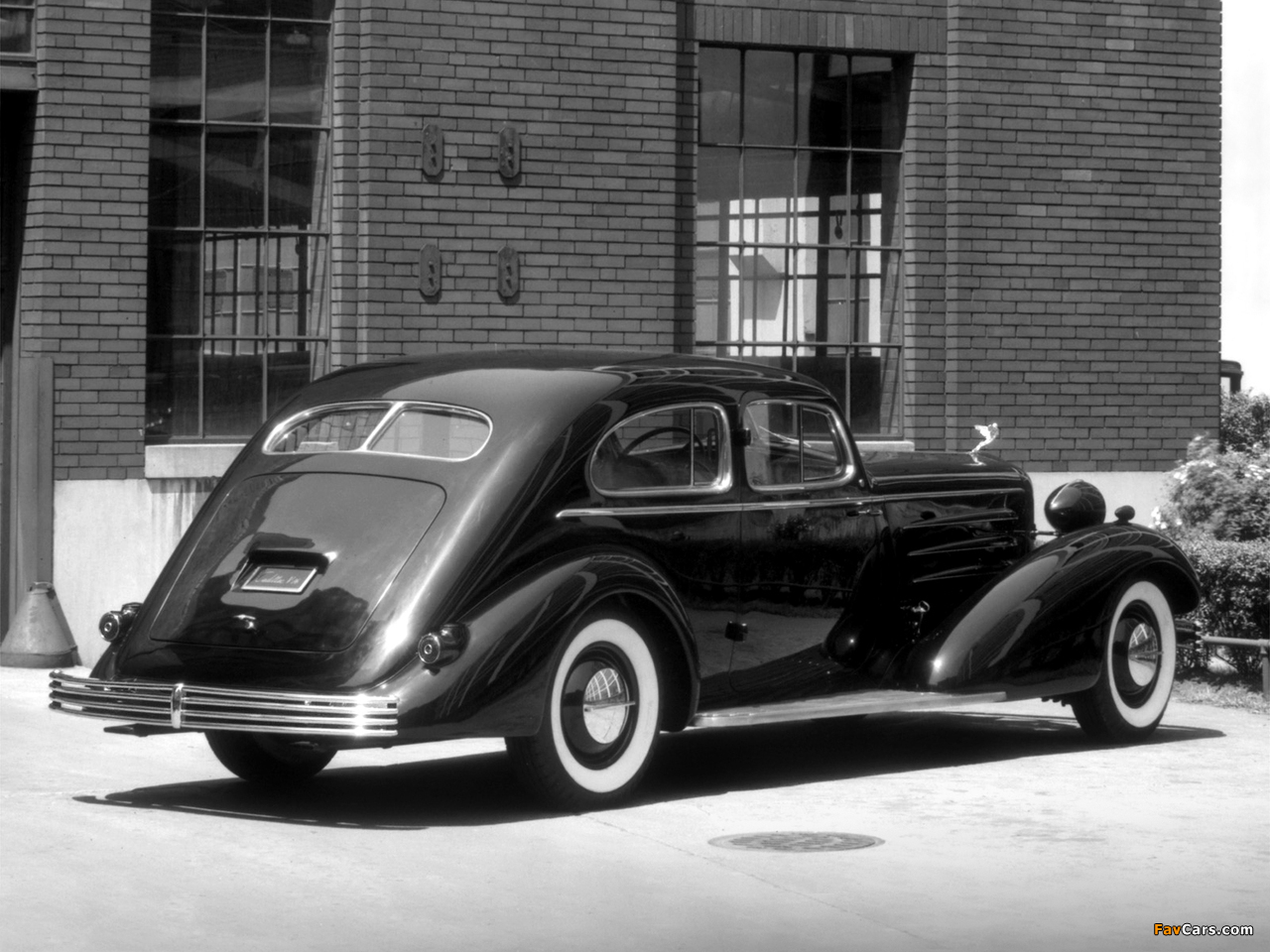 Cadillac Fleetwood 2-door Aerodynamic Coupe Show Car 1933 wallpapers (1280 x 960)