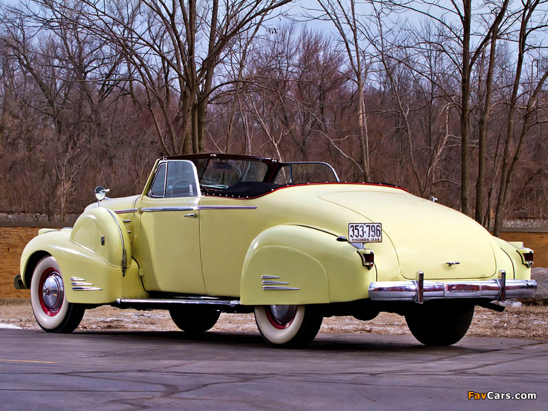 Cadillac V16 Convertible Coupe by Fleetwood (38-9067) 1938 wallpapers (800 x 600)