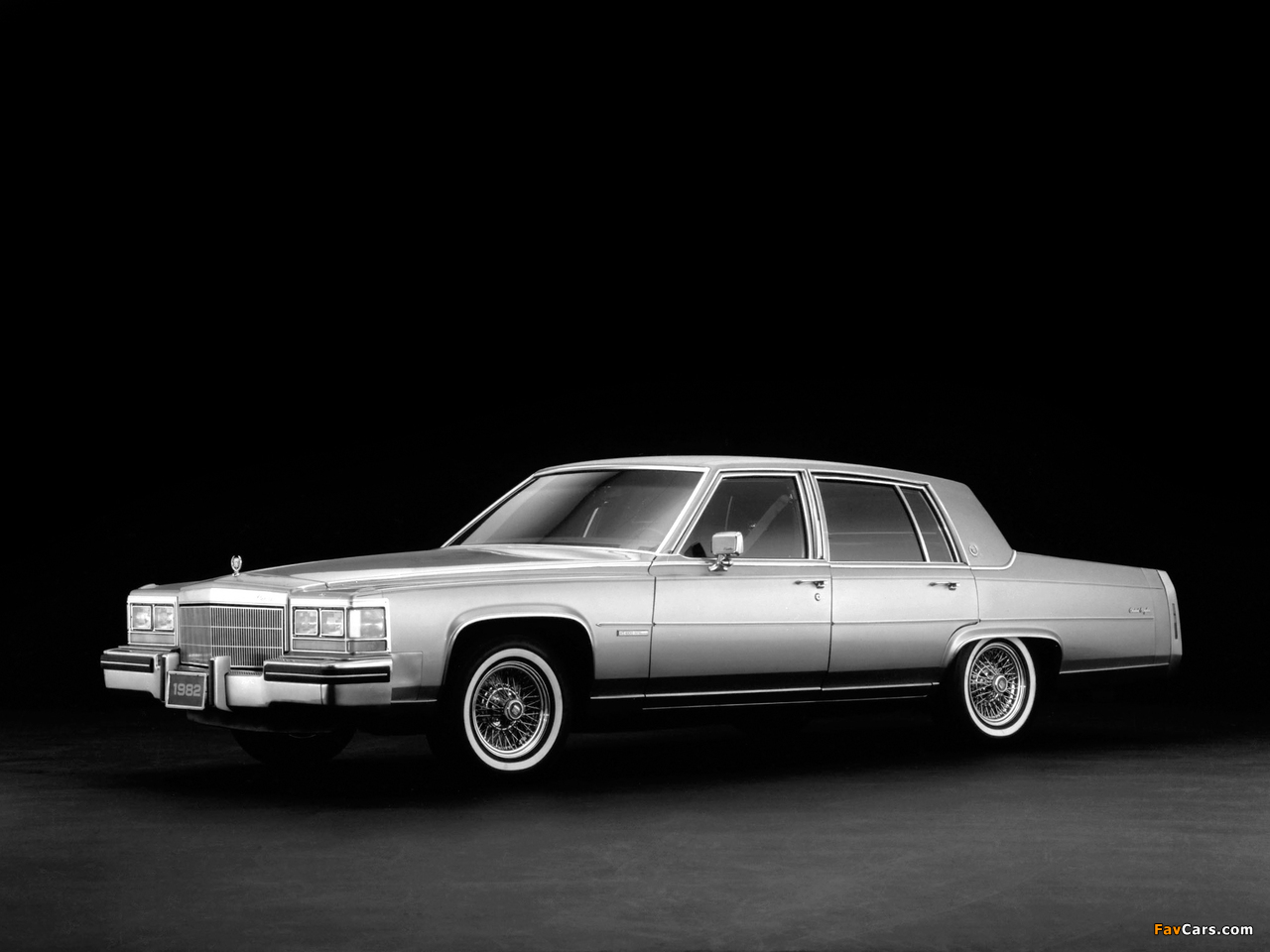 Cadillac Fleetwood Brougham 1980–86 wallpapers (1280 x 960)