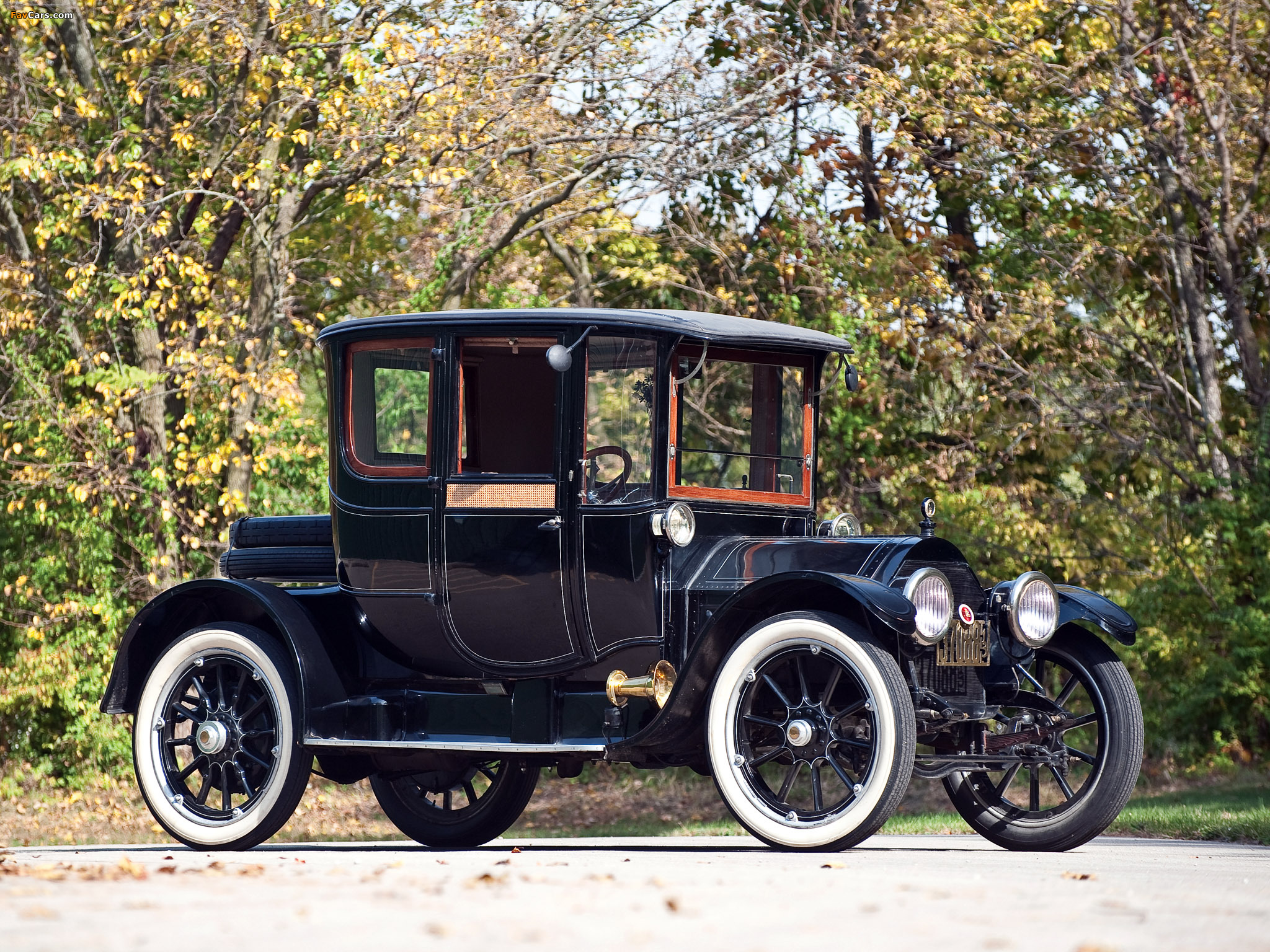 Photos of Cadillac Model 30 Coupe 1913 (2048 x 1536)