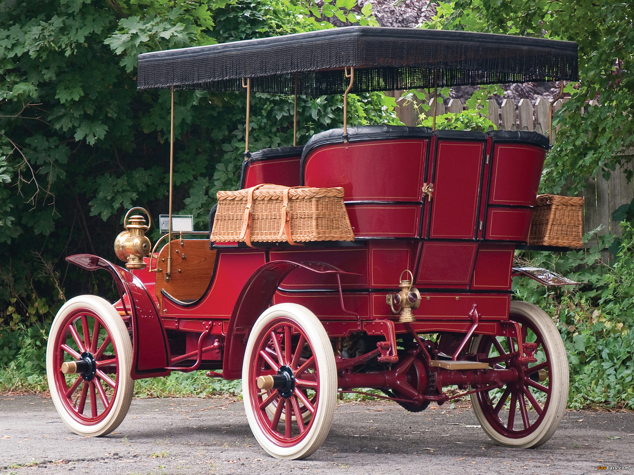 Pictures of Cadillac Model B Surrey 1904 (2048 x 1536)