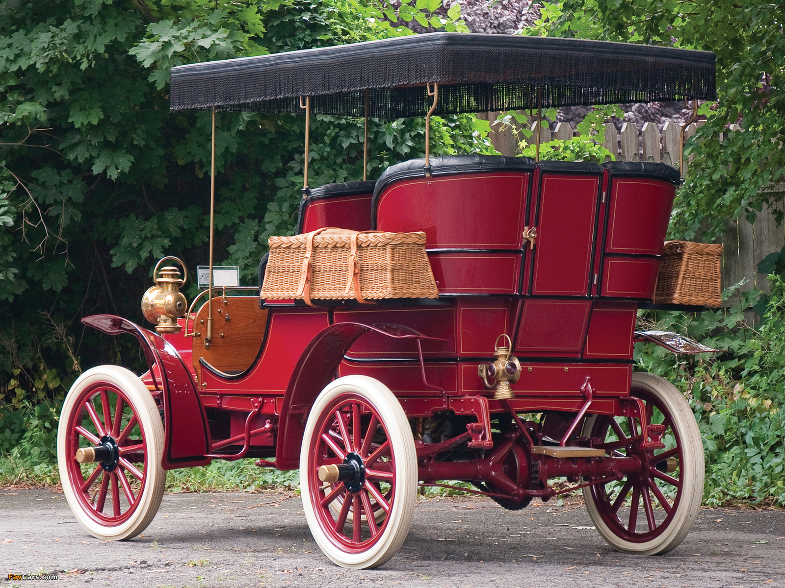 Pictures of Cadillac Model B Surrey 1904 (1600 x 1200)