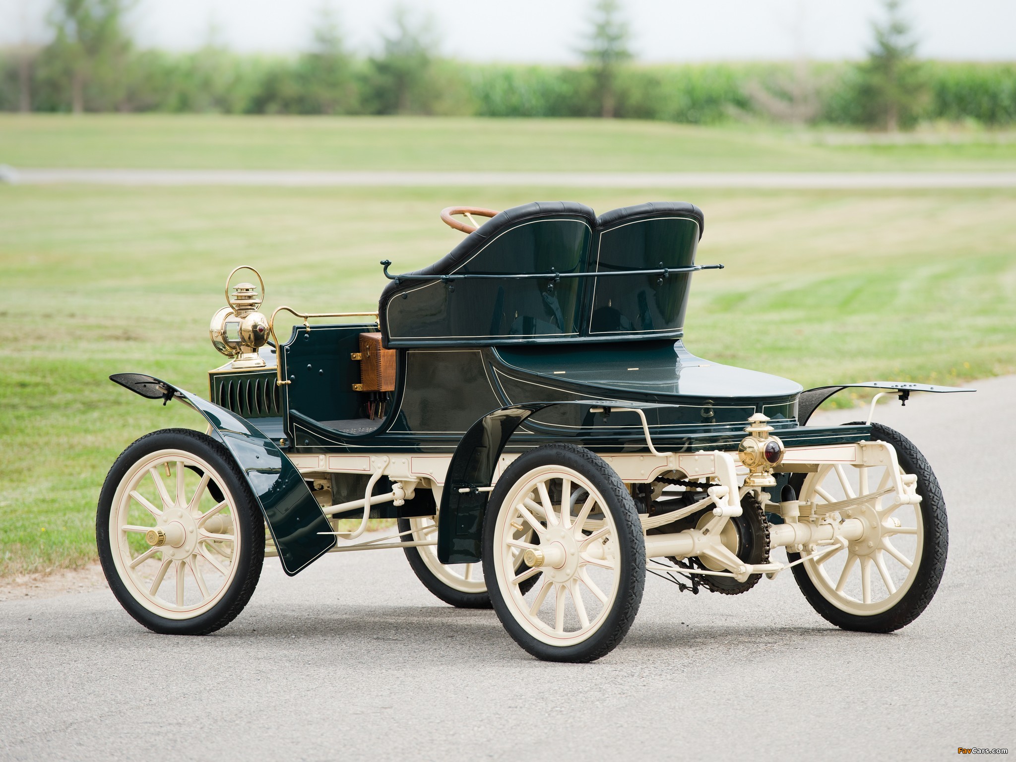 Images of Cadillac Model E Runabout 1905 (2048 x 1536)