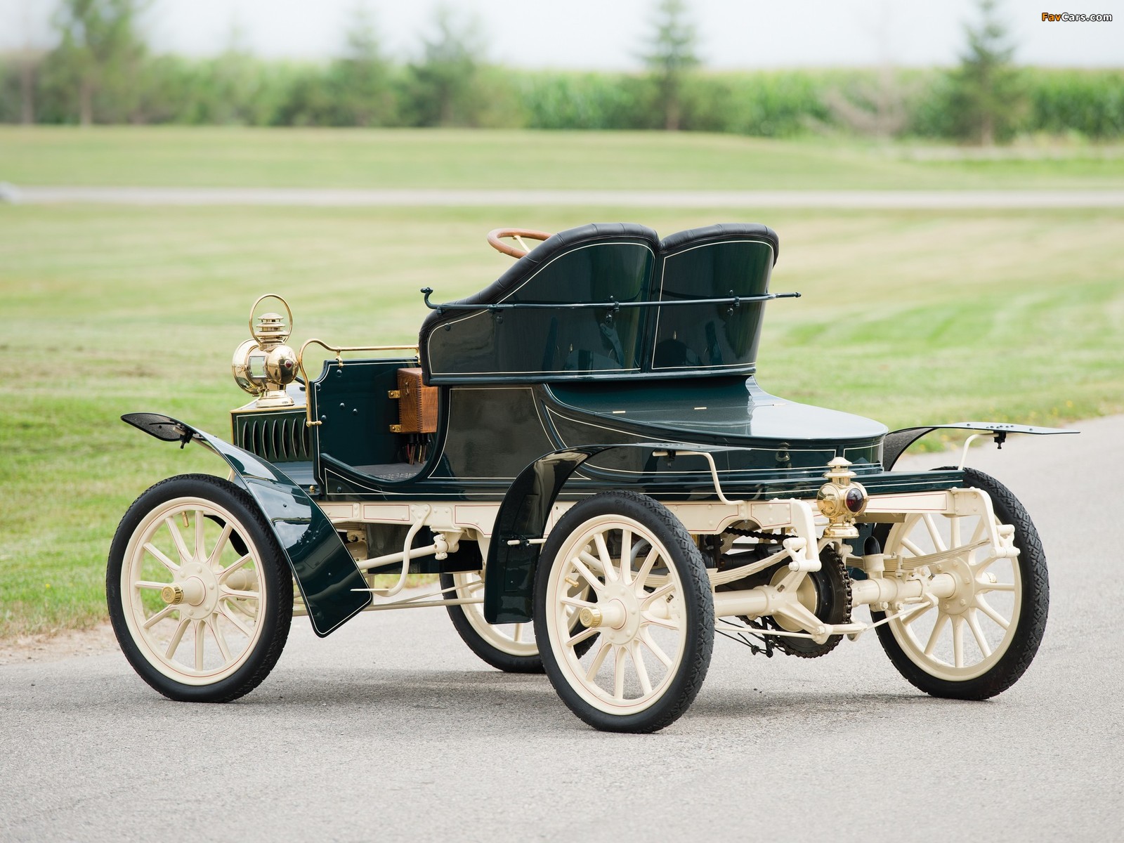 Images of Cadillac Model E Runabout 1905 (1600 x 1200)