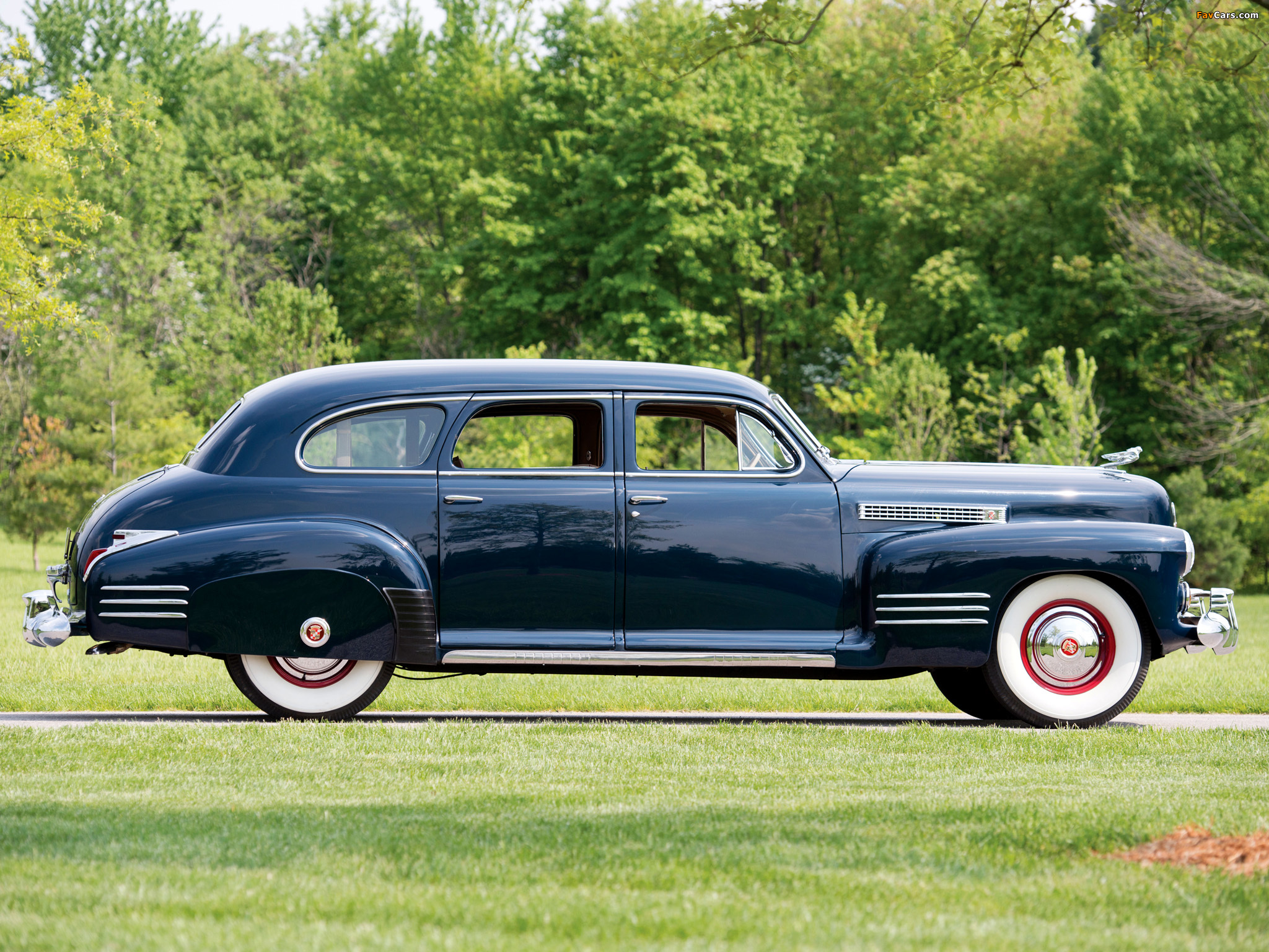 Cadillac Series 67 Touring Sedan by Fisher (41-6723) 1941 wallpapers (2048 x 1536)