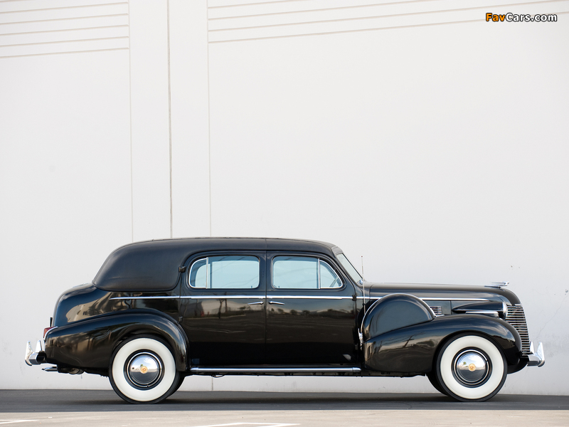 Cadillac Seventy-Five Formal Sedan 1938–41 photos (800 x 600)