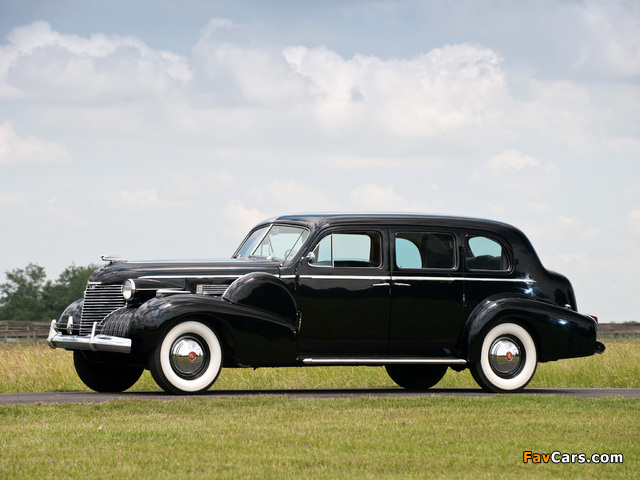 Images of Cadillac Fleetwood Seventy-Five Imperial Sedan 1940 (640 x 480)