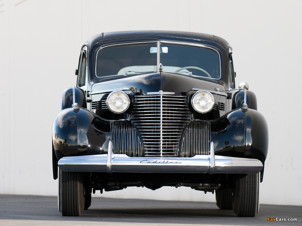 Pictures of Cadillac Seventy-Five Formal Sedan 1938–41 (1024 x 768)