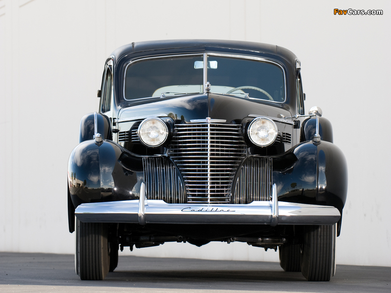 Pictures of Cadillac Seventy-Five Formal Sedan 1938–41 (800 x 600)