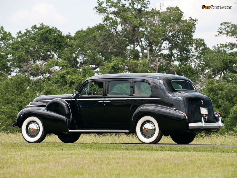 Pictures of Cadillac Fleetwood Seventy-Five Imperial Sedan 1940 (800 x 600)