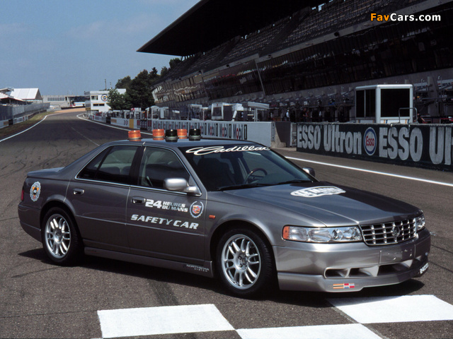 Cadillac Seville STS Pace Car 2000 wallpapers (640 x 480)