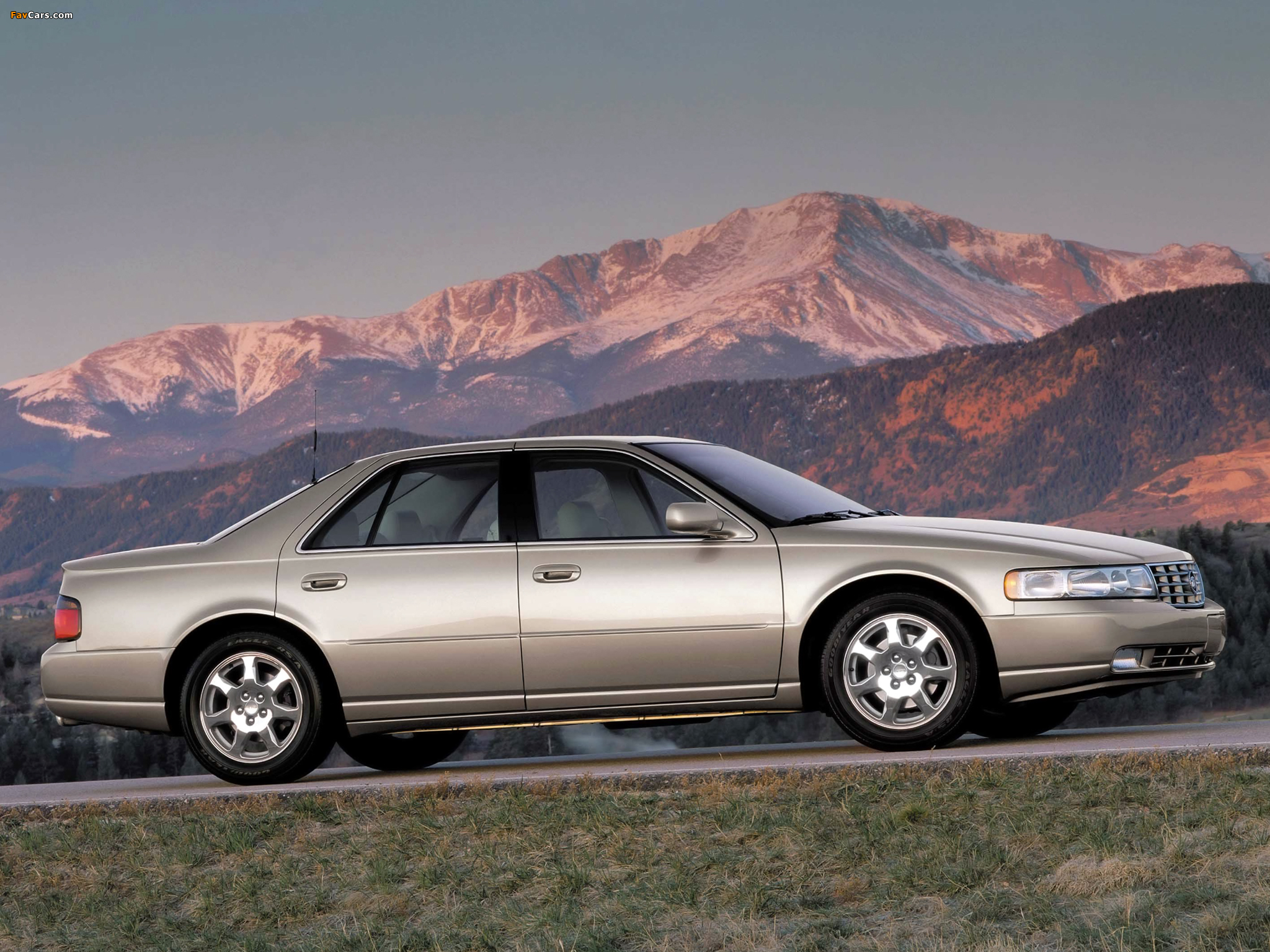 Images of Cadillac Seville STS 1998–2004 (2048 x 1536)