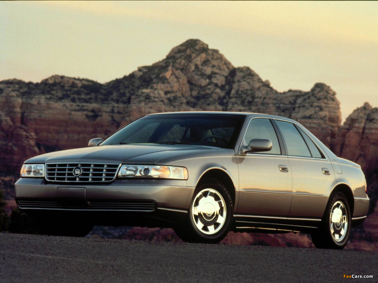 Images of Cadillac Seville SLS 1998–2004 (1280 x 960)