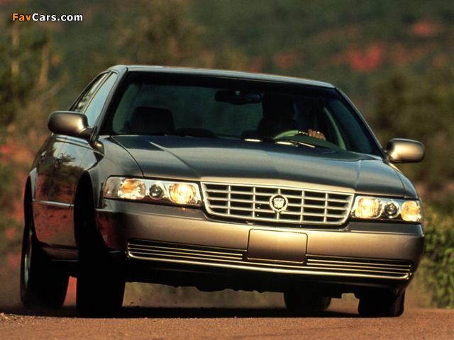 Images of Cadillac Seville SLS 1998–2004 (640 x 480)