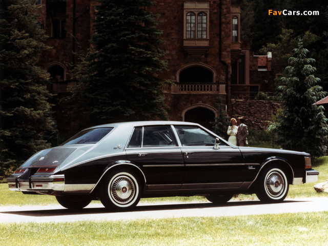 Photos of Cadillac Seville Elegante 1980–85 (640 x 480)