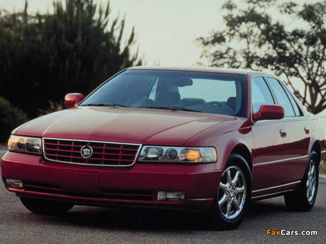 Photos of Cadillac Seville STS 1998–2004 (640 x 480)