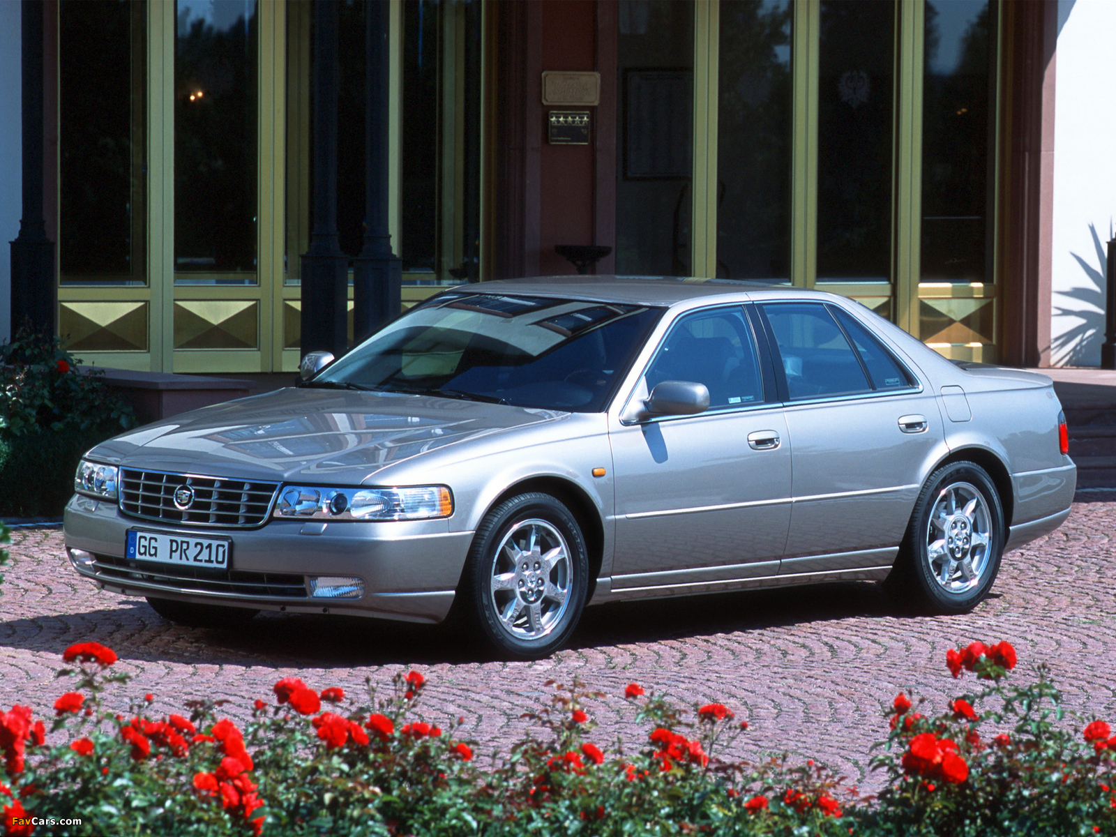 Photos of Cadillac Seville STS 1998–2004 (1600 x 1200)