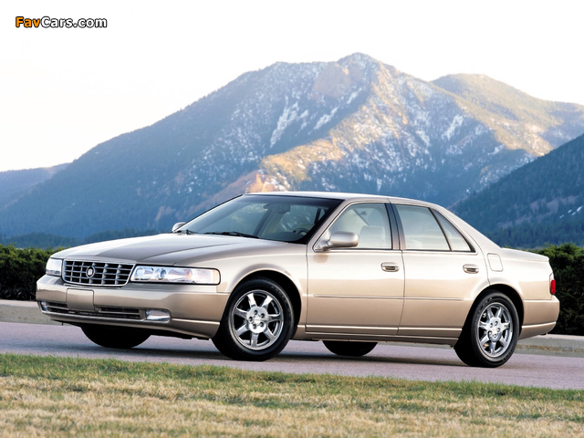 Photos of Cadillac Seville STS 1998–2004 (640 x 480)