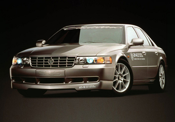Pictures of Cadillac Seville STS Pace Car 2000