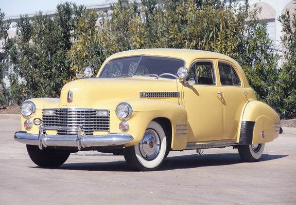 Cadillac Sixty-One Touring Sedan DeLuxe (6109D) 1941 pictures