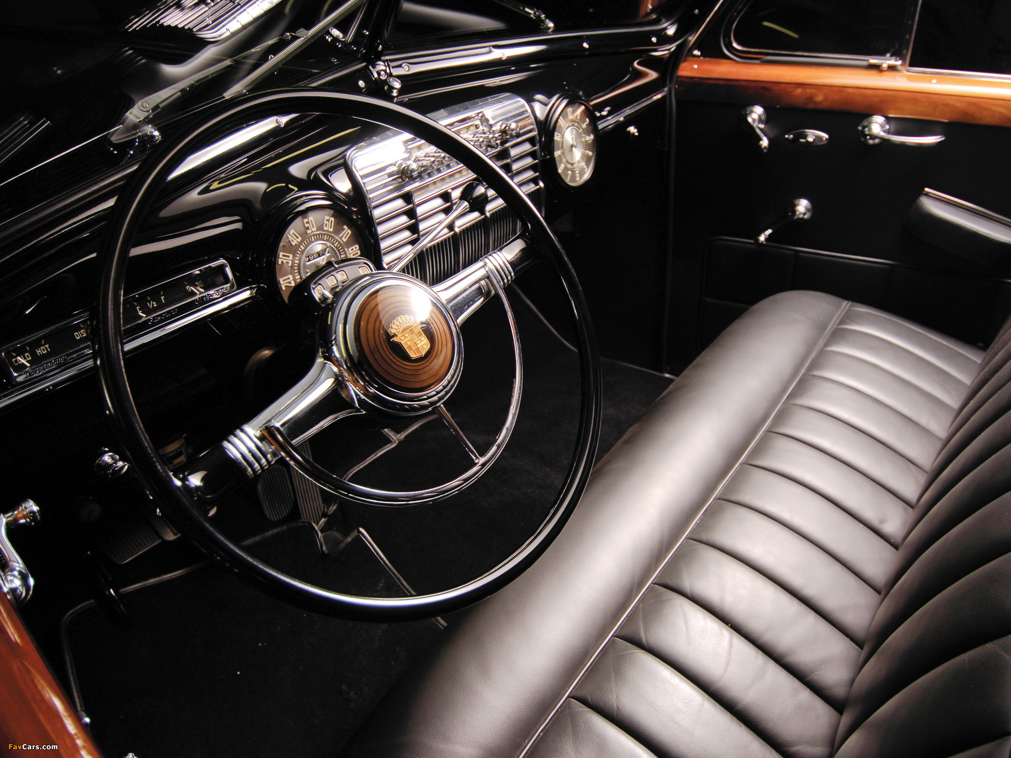 Pictures of Cadillac Sixty Special Town Car by Derham 1941 (2048 x 1536)