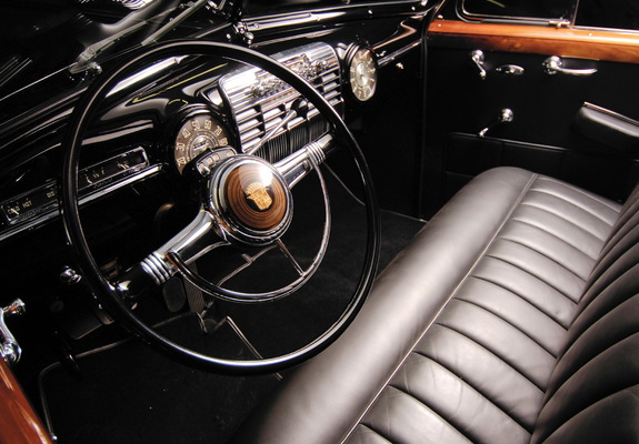 Pictures of Cadillac Sixty Special Town Car by Derham 1941