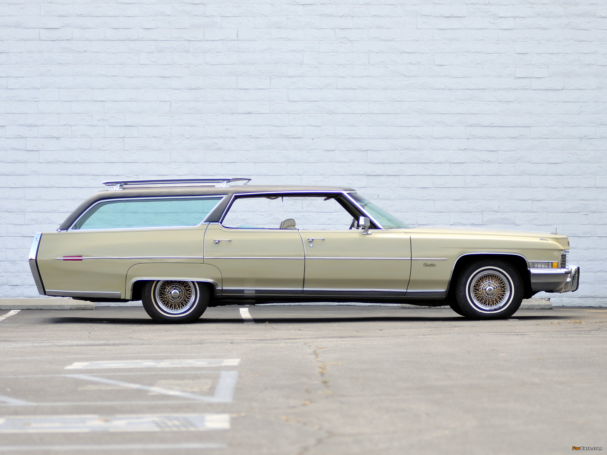 Pictures of Cadillac Fleetwood Sixty Special Station Wagon by Detroit Sunroof 1972 (2048 x 1536)