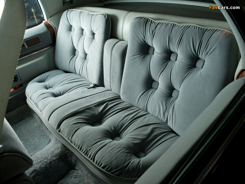 Pictures of Cadillac Fleetwood Sixty Special Brougham 1976 (800 x 600)