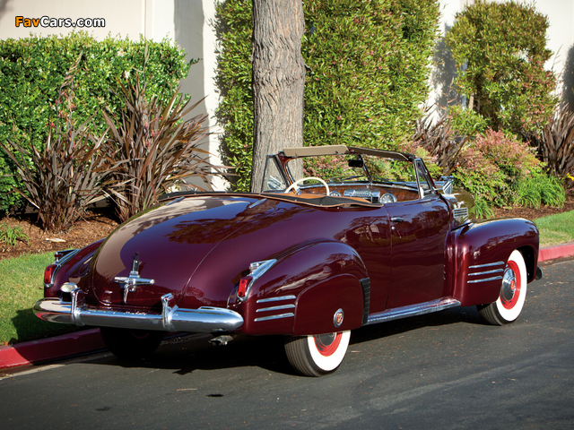 Cadillac Sixty-Two Convertible Coupe by Fleetwood 1941 photos (640 x 480)