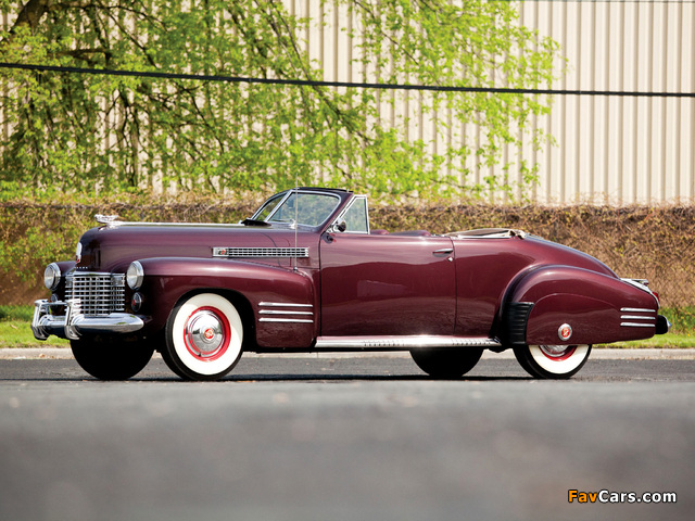 Cadillac Sixty-Two Convertible Coupe by Fleetwood 1941 photos (640 x 480)