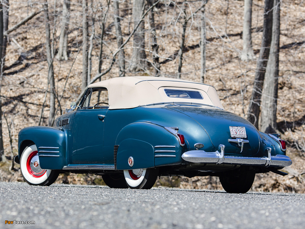 Cadillac Sixty-Two Convertible Coupe by Fleetwood 1941 wallpapers (1024 x 768)