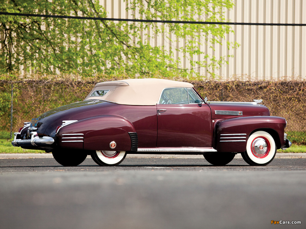Cadillac Sixty-Two Convertible Coupe by Fleetwood 1941 wallpapers (1024 x 768)