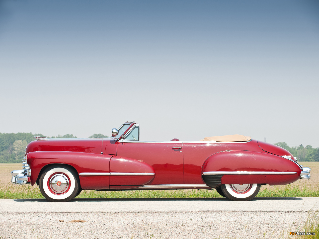 Cadillac Sixty-Two Convertible 1942 images (1280 x 960)