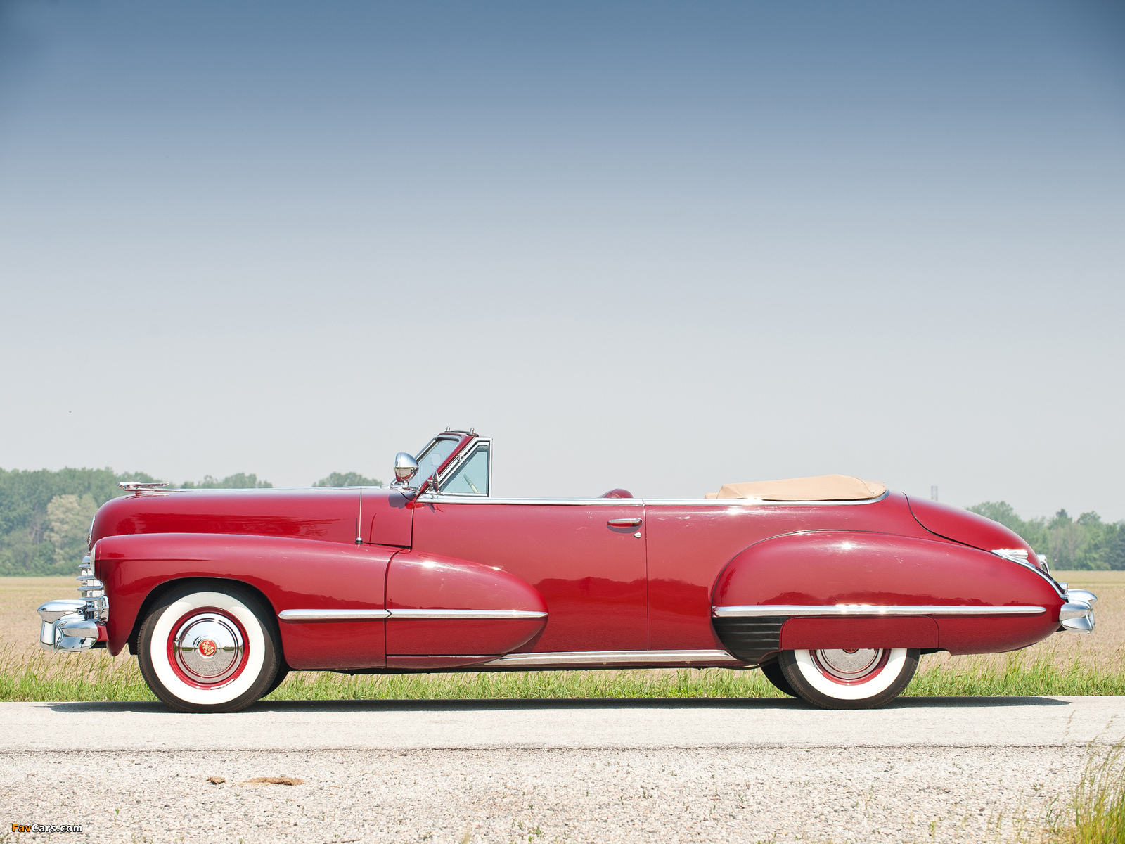 Cadillac Sixty-Two Convertible 1942 images (1600 x 1200)