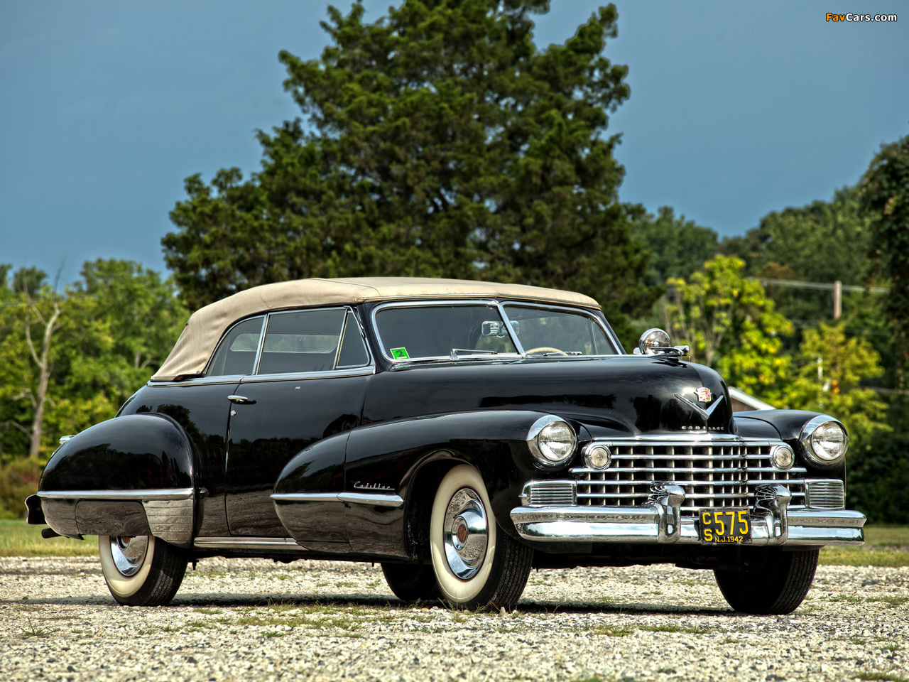 Cadillac Sixty-Two Convertible 1942 pictures (1280 x 960)