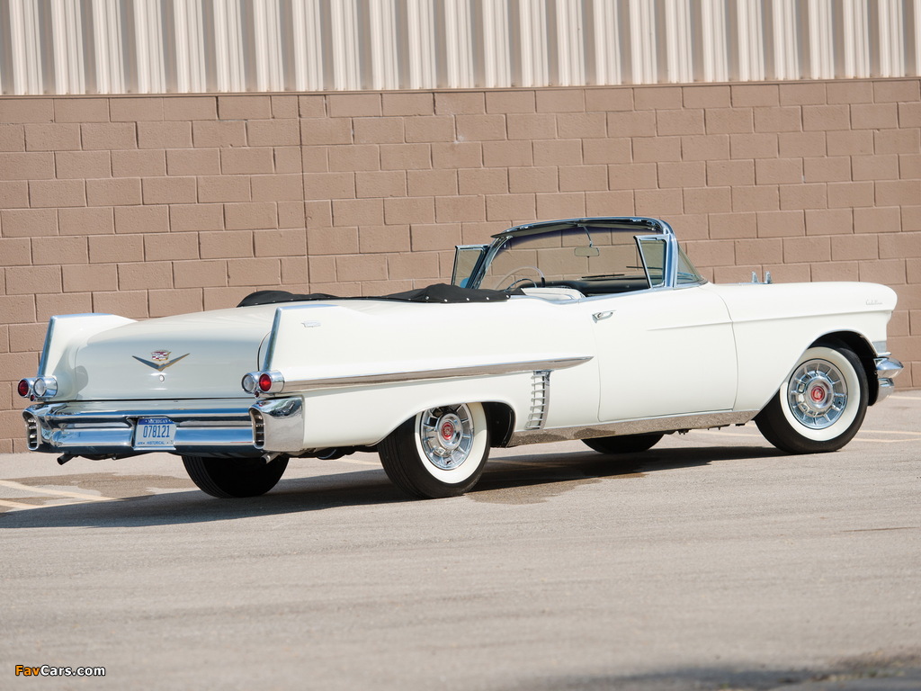 Cadillac Sixty-Two Convertible 1957 wallpapers (1024 x 768)