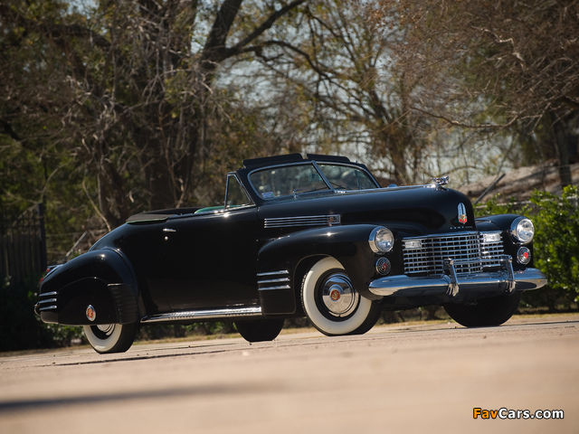 Cadillac Sixty-Two Convertible Coupe by Fleetwood 1941 pictures (640 x 480)