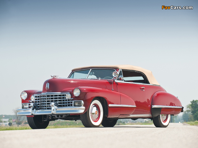 Cadillac Sixty-Two Convertible 1942 photos (640 x 480)