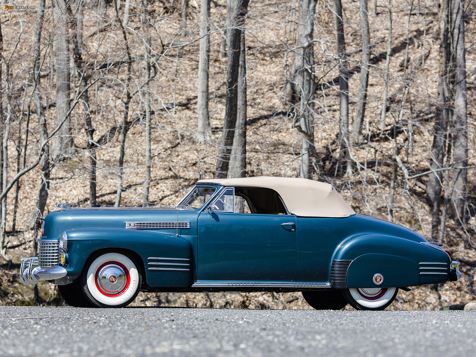 Images of Cadillac Sixty-Two Convertible Coupe by Fleetwood 1941 (1600 x 1200)