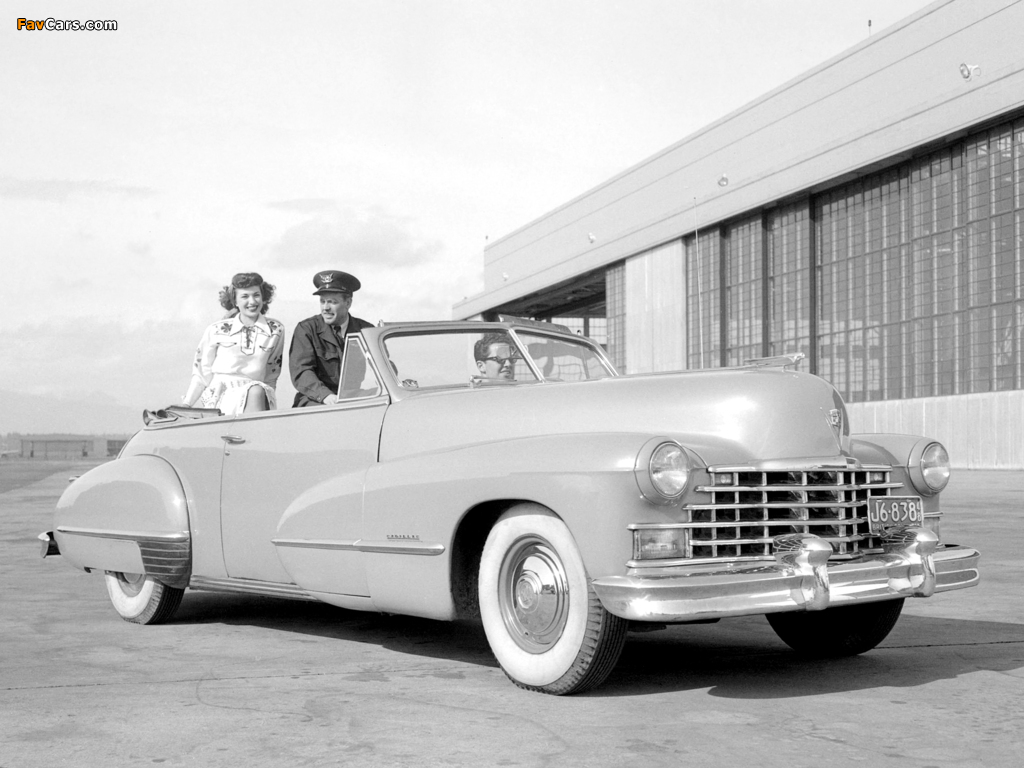 Images of Cadillac Sixty-Two Convertible (6267) 1946 (1024 x 768)